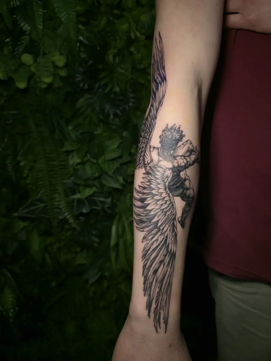 Black and Grey Tattoo von Ely Elumy